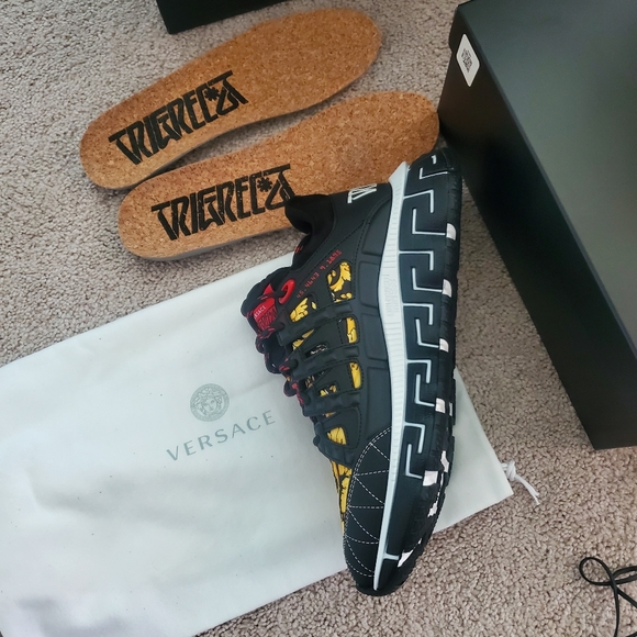VERSACE MERCURY  SNEAKERS - Picture 2 of 5